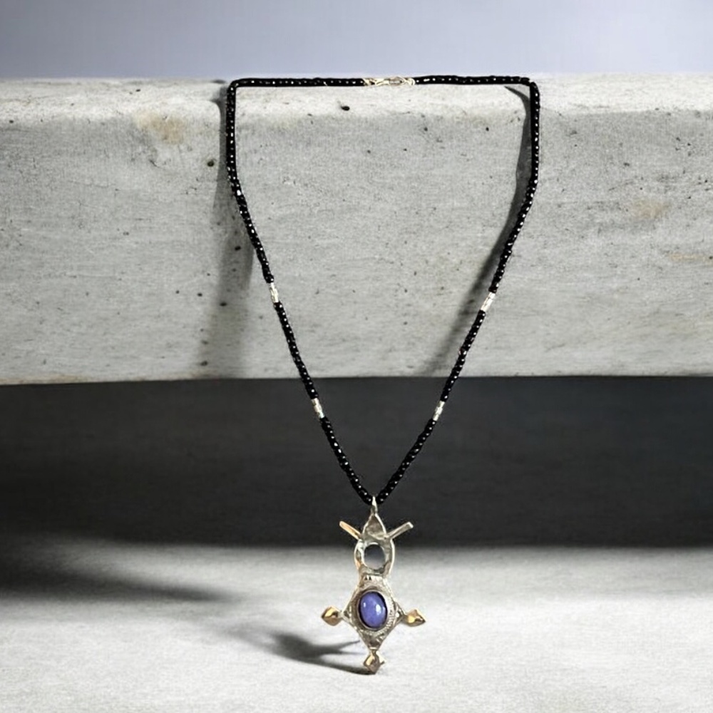 Old Tuareg Blue Agate Agadez Amulet Pendant Necklace + Onyx beads Amazigh Africa